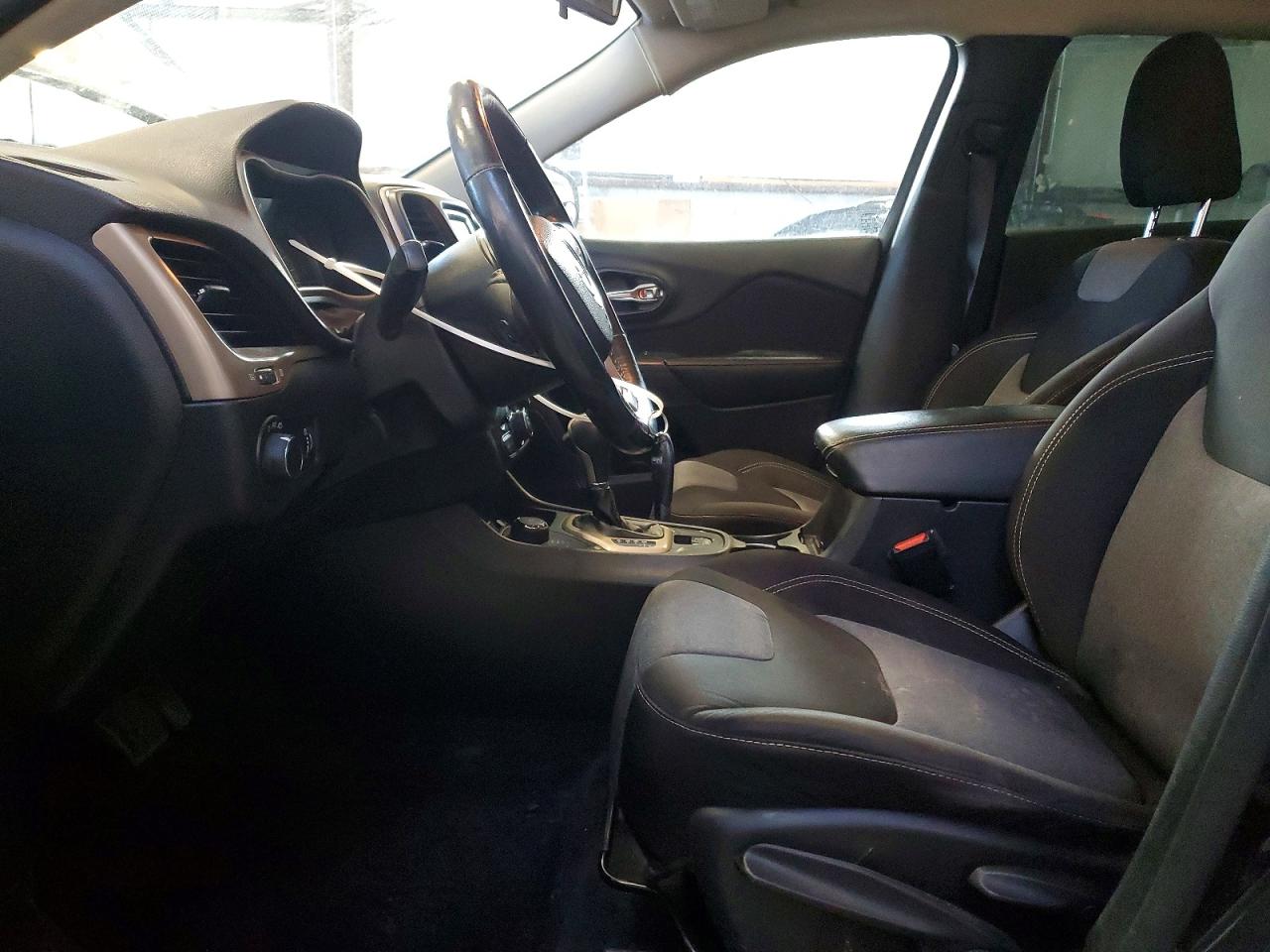 2015 JEEP CHEROKEE SPORT photo 7