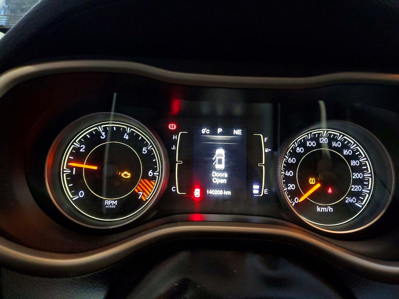 2015 JEEP CHEROKEE SPORT photo 9
