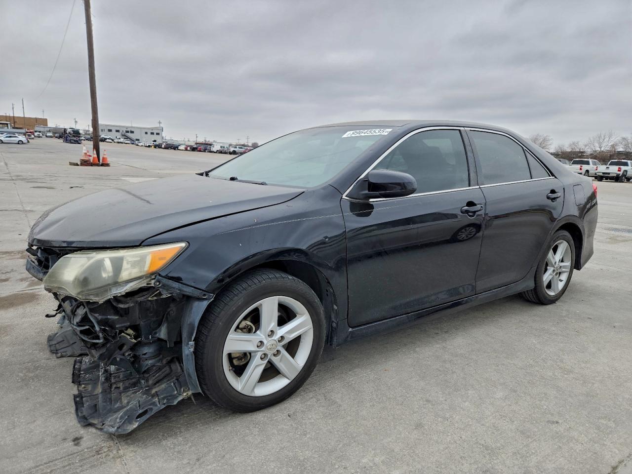 2013 TOYOTA CAMRY