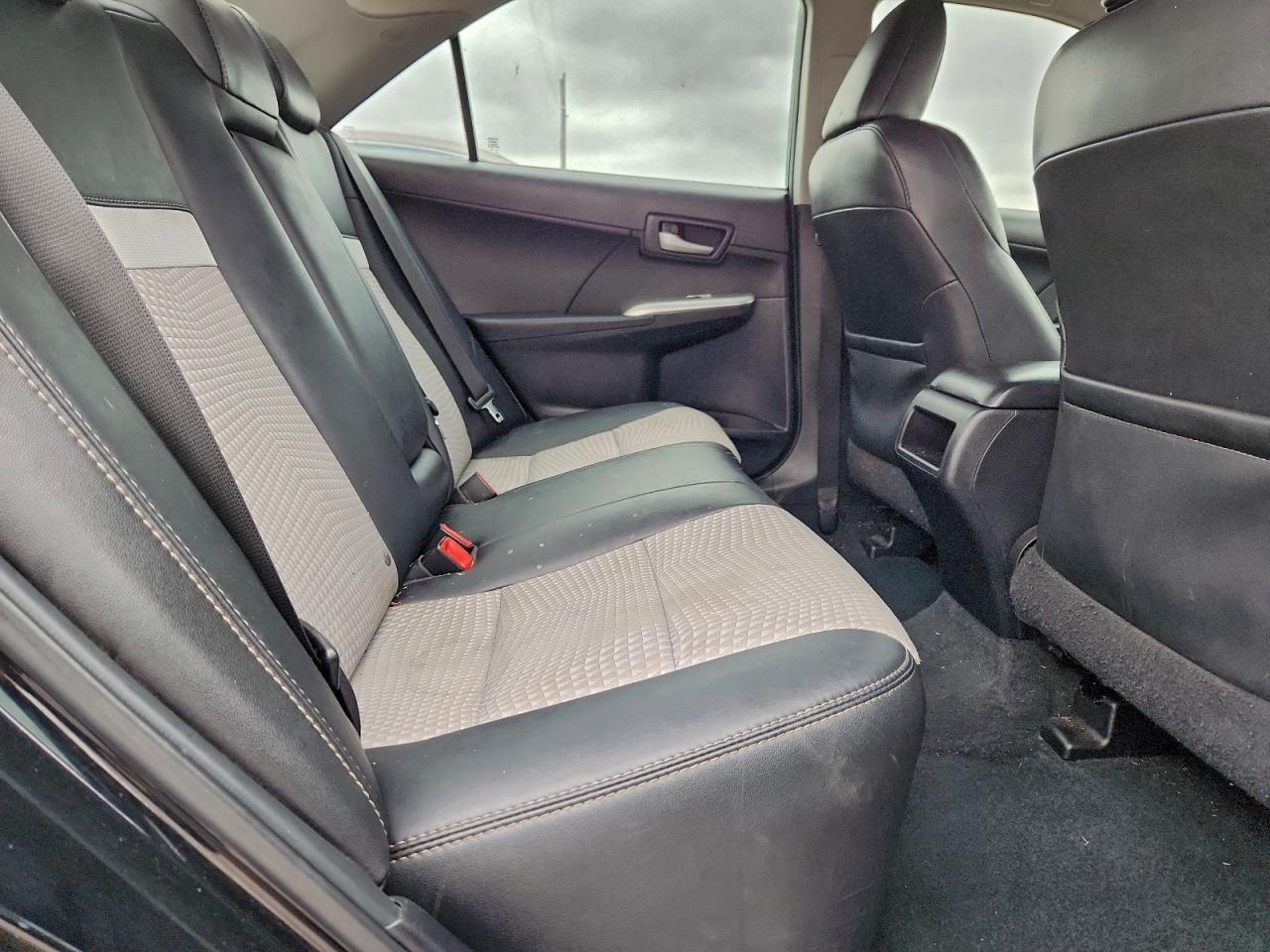 2013 TOYOTA CAMRY L photo 10