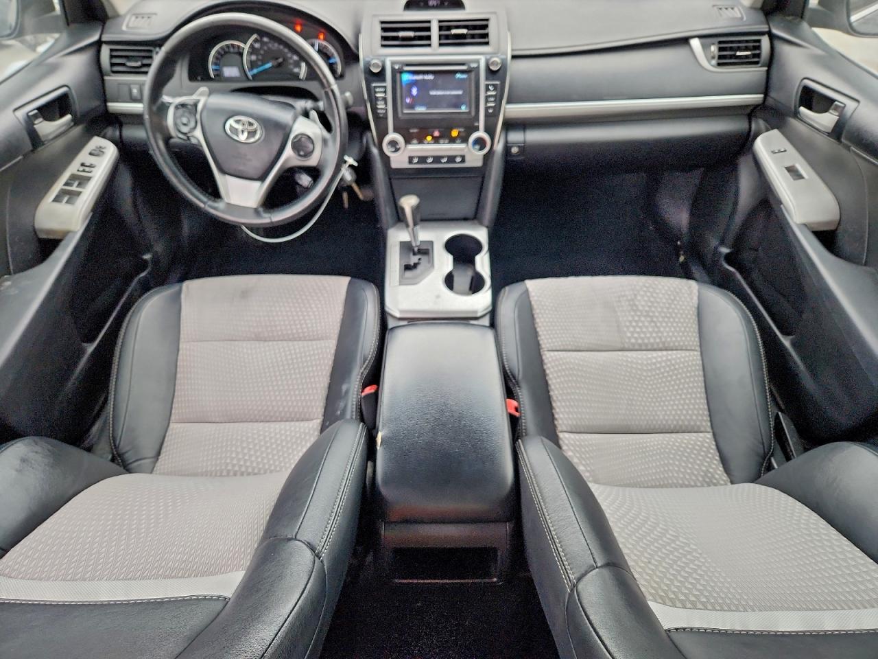 2013 TOYOTA CAMRY L photo 8