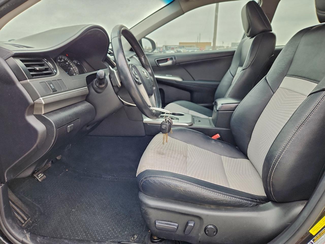 2013 TOYOTA CAMRY L photo 7