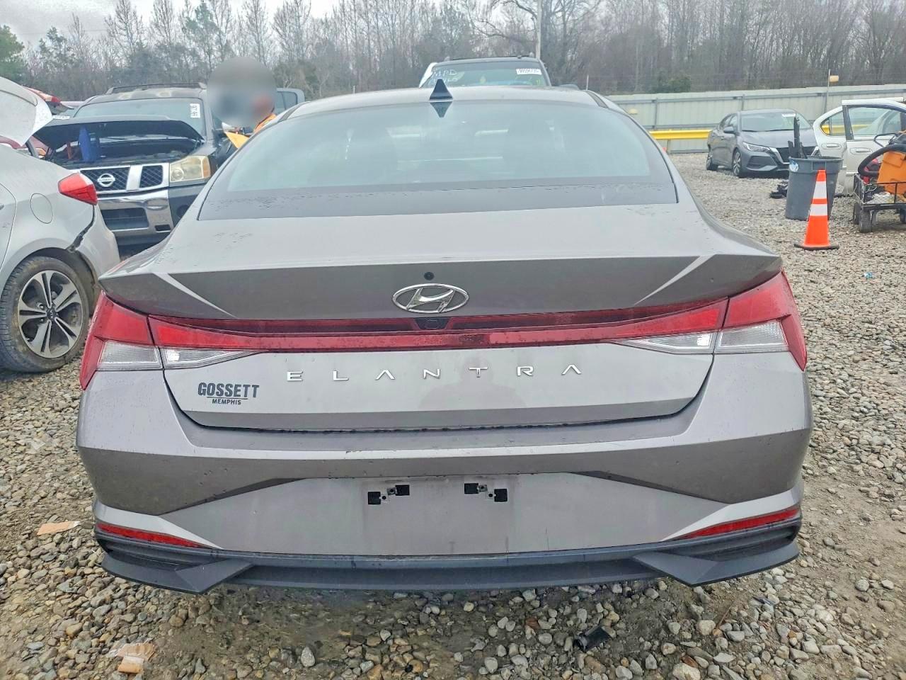 2023 HYUNDAI ELANTRA SEL photo 6
