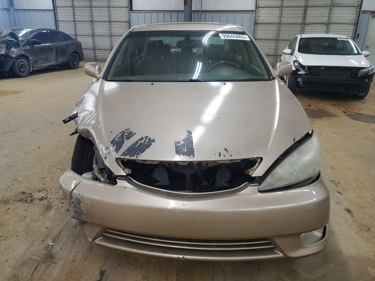 2005 TOYOTA CAMRY LE photo 5
