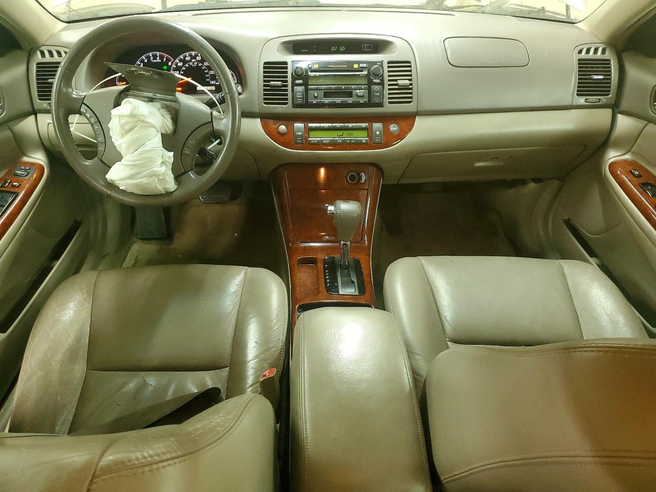 2005 TOYOTA CAMRY LE photo 8