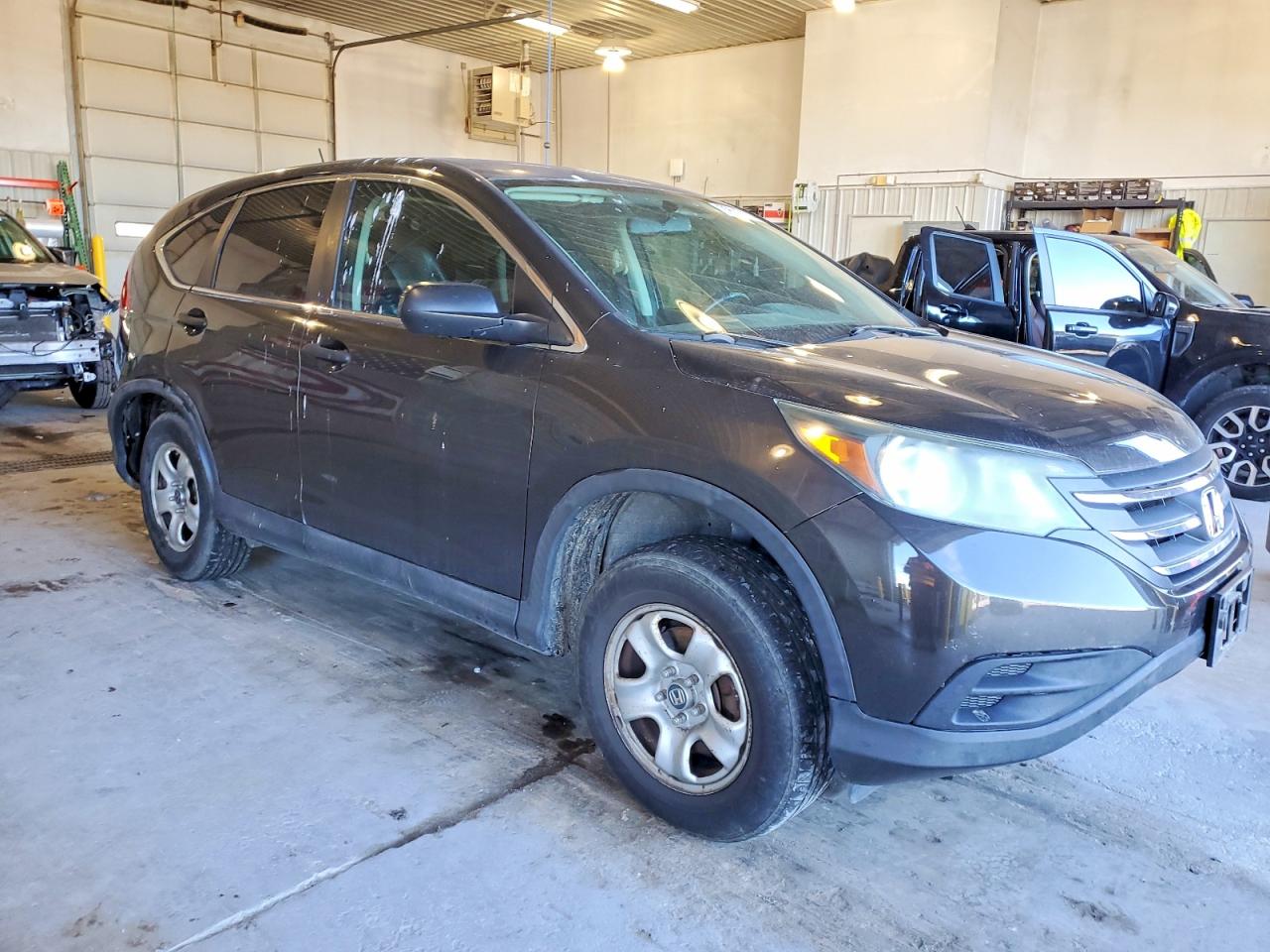 2013 HONDA CR-V LX photo 4