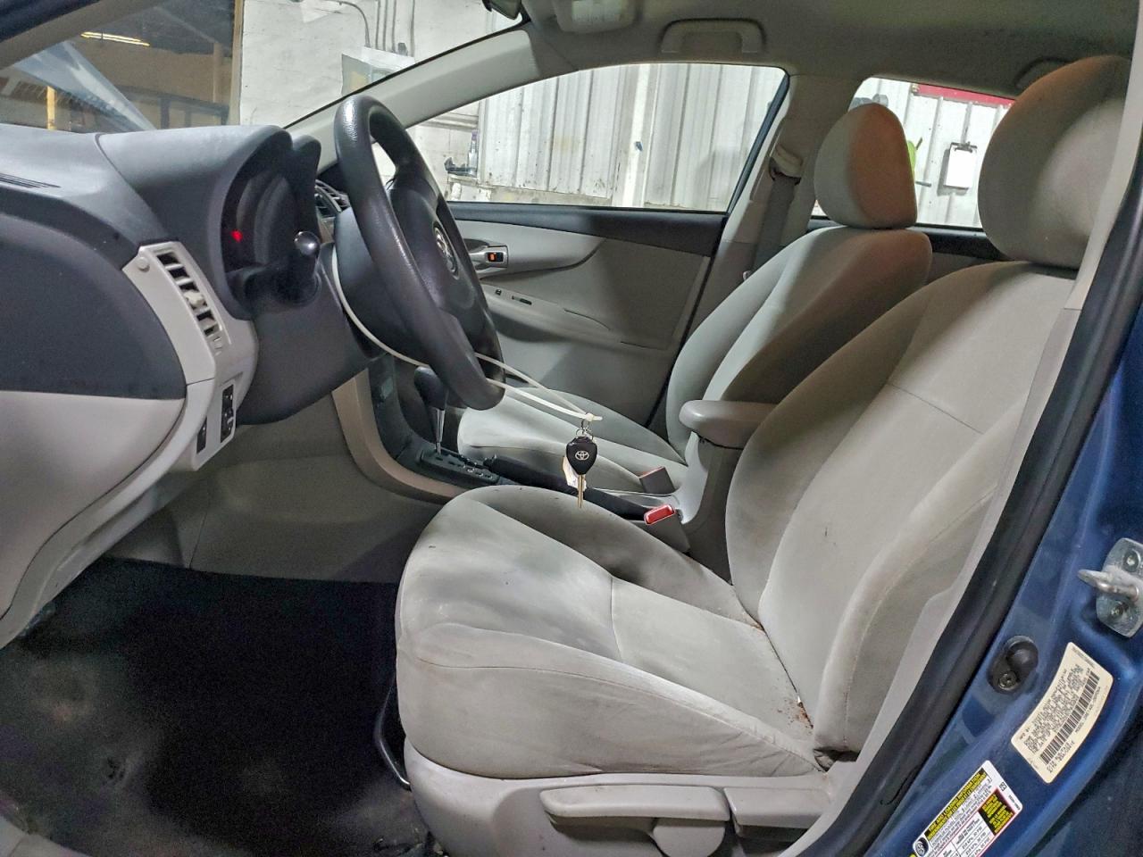 2012 TOYOTA COROLLA BASE photo 19