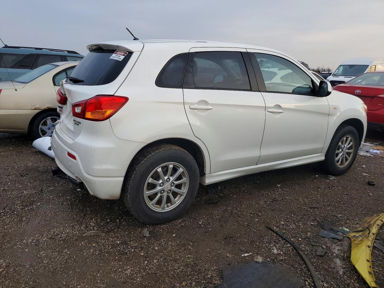 2012 MITSUBISHI OUTLANDER SPORT ES photo 3
