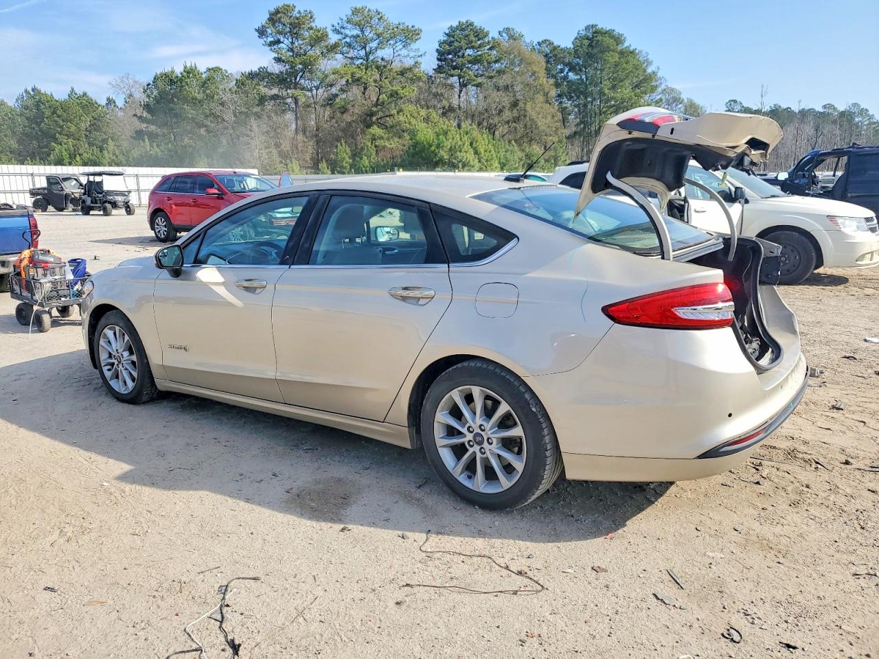 2017 FORD FUSION SE HYBRID photo 2