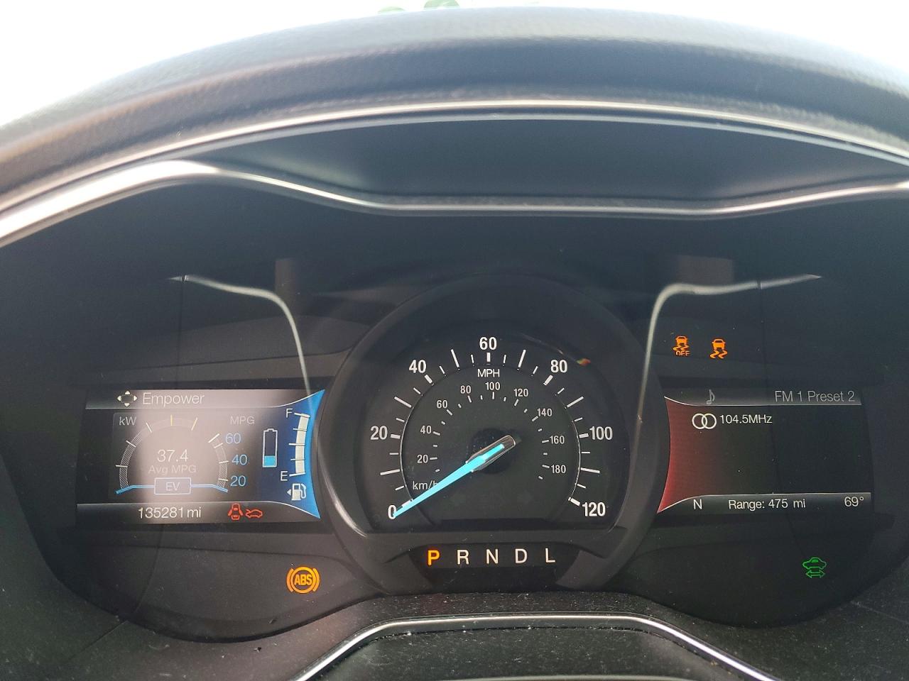 2017 FORD FUSION SE HYBRID photo 9