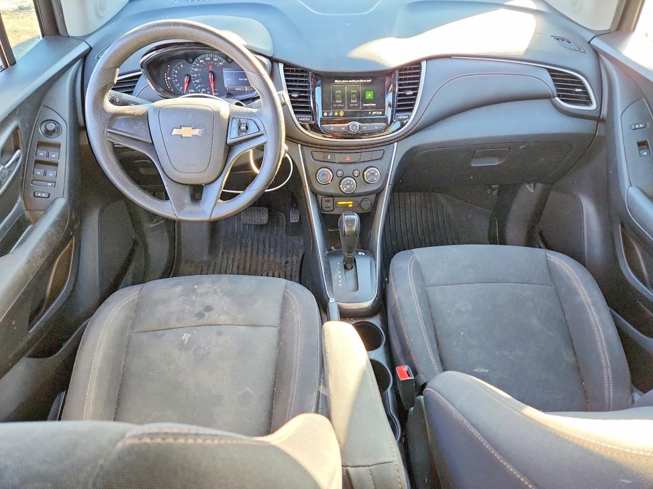 2019 CHEVROLET TRAX LS photo 8
