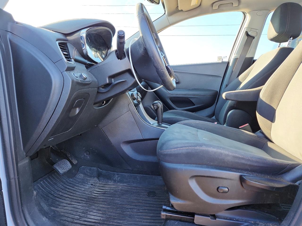 2019 CHEVROLET TRAX LS photo 7