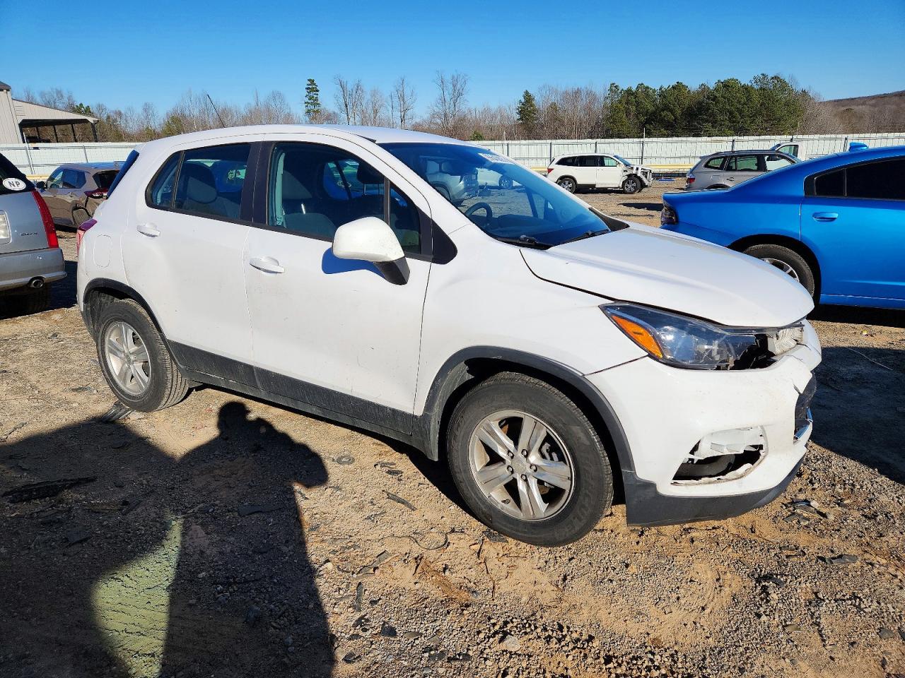 2019 CHEVROLET TRAX LS photo 4