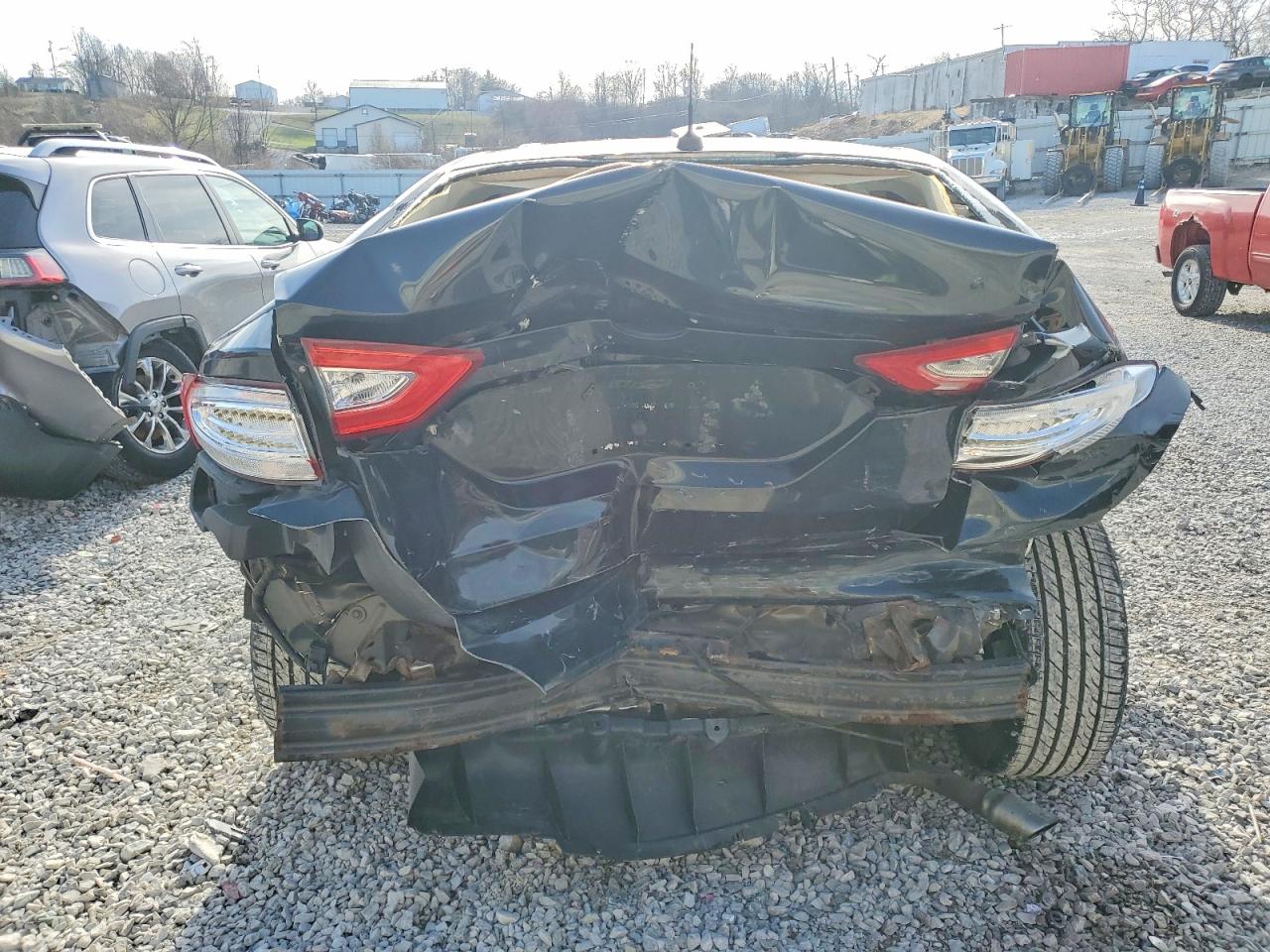 2014 FORD FUSION SE photo 6