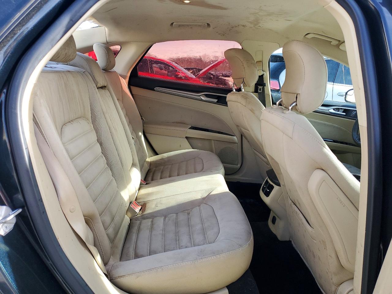 2014 FORD FUSION SE photo 10