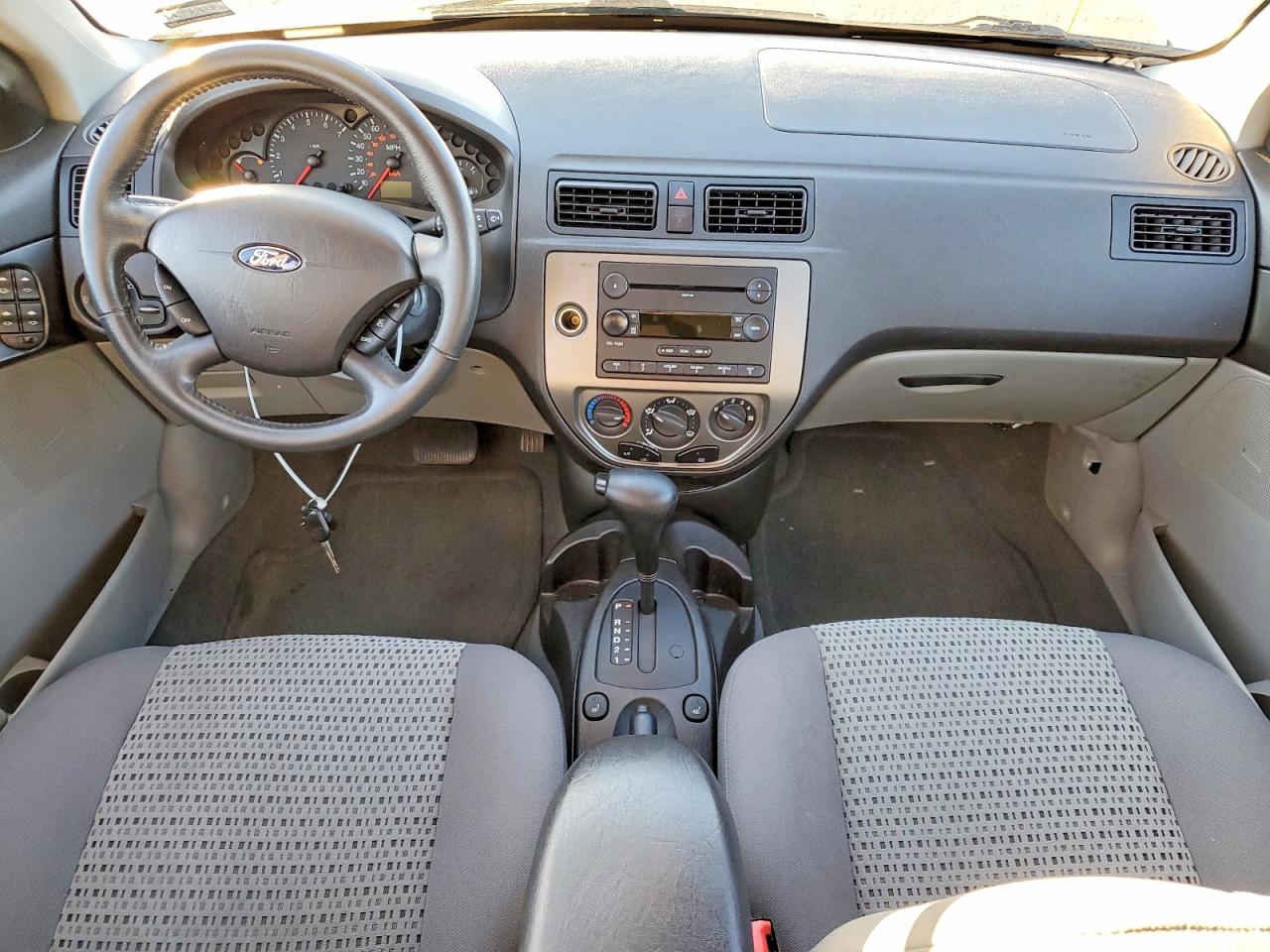 2006 FORD FOCUS ZXW photo 8