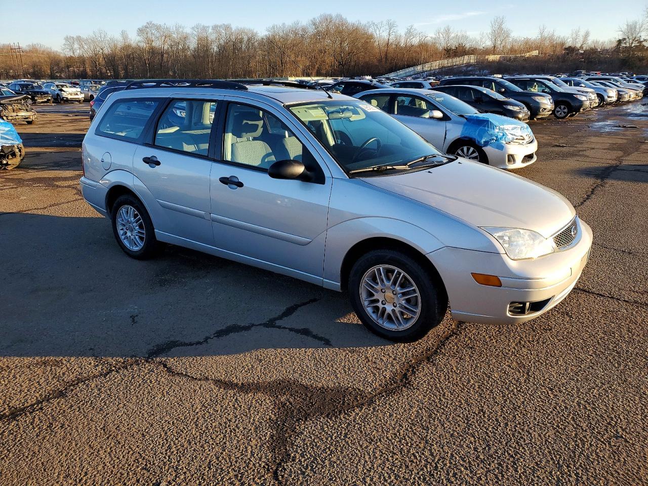2006 FORD FOCUS ZXW photo 4