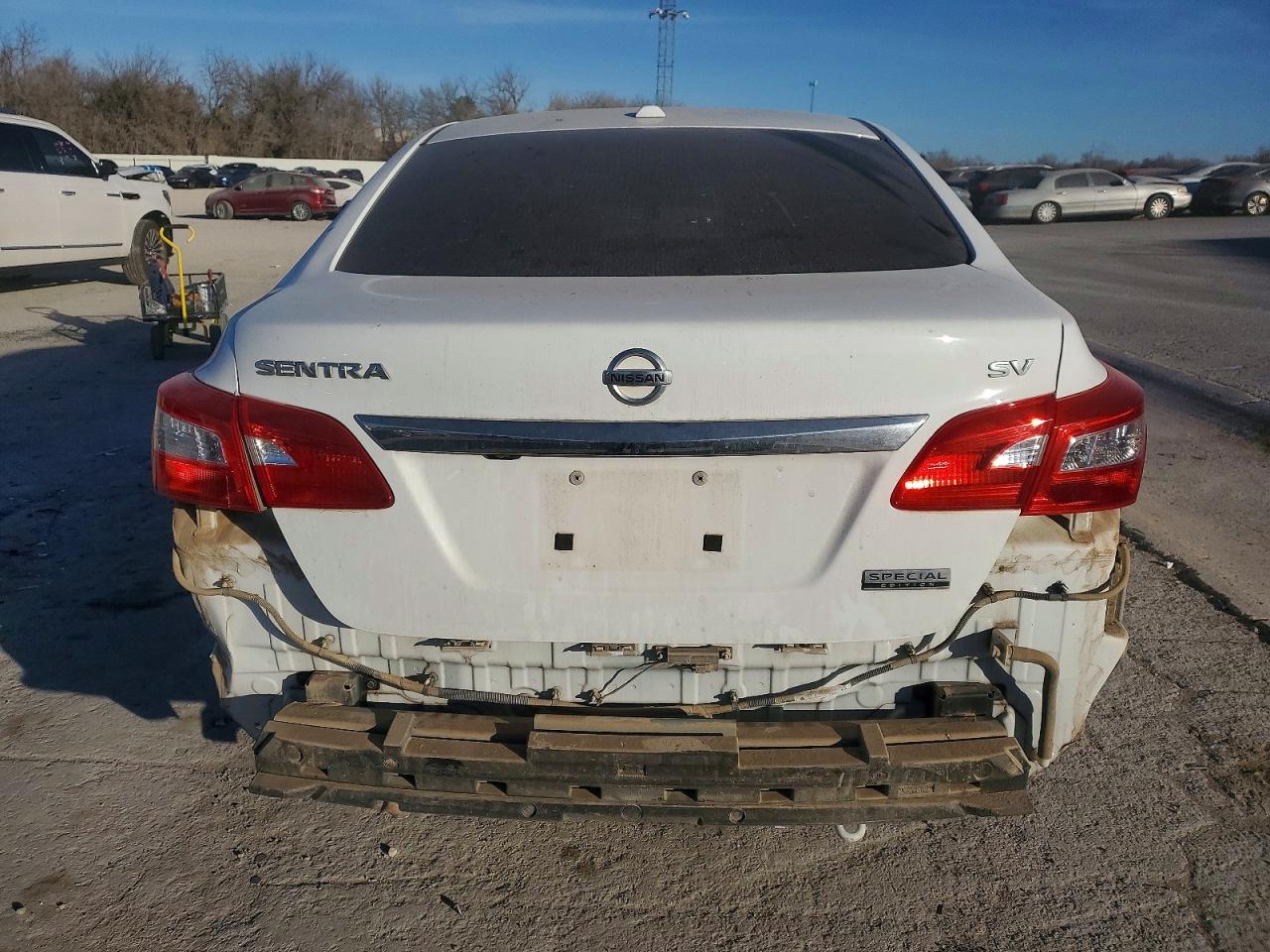 2019 NISSAN SENTRA SV photo 6
