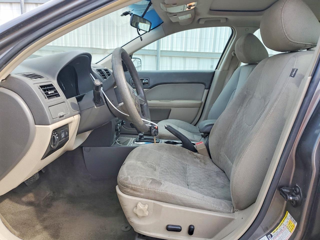 2011 FORD FUSION SE photo 7
