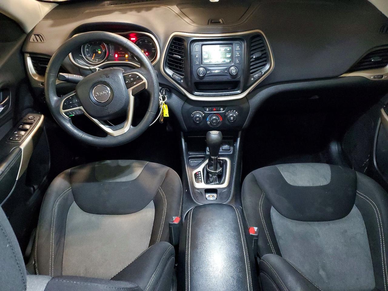2018 JEEP CHEROKEE LATITUDE photo 8