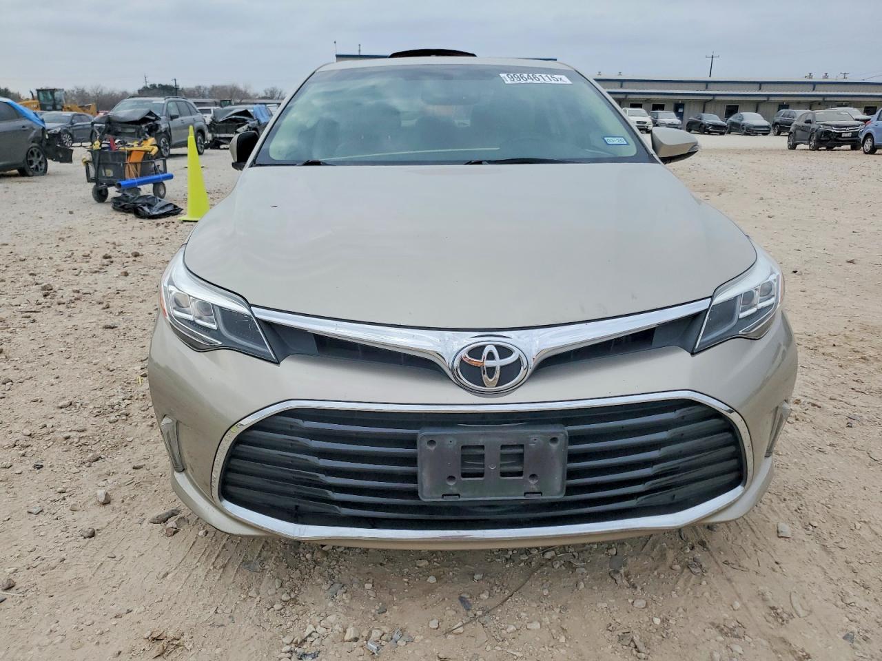 2016 TOYOTA AVALON XLE photo 5