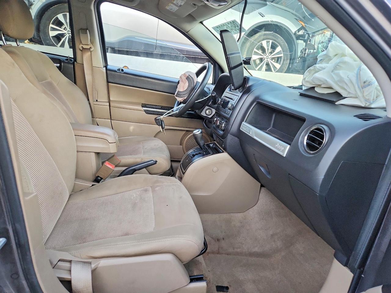 2016 JEEP COMPASS SPORT photo 7