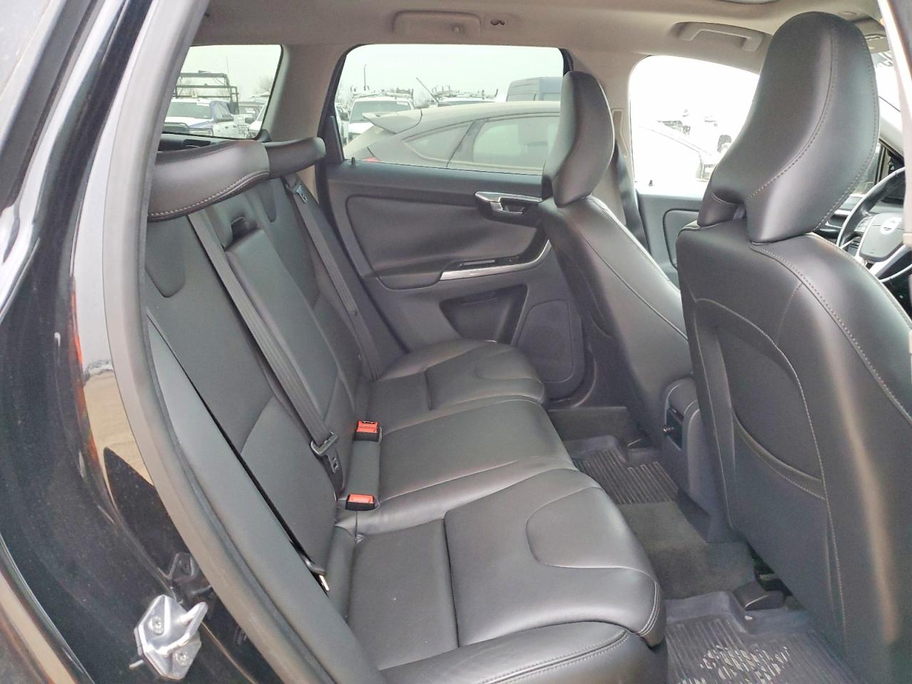 2015 VOLVO XC60 T5 PLATINUM photo 21