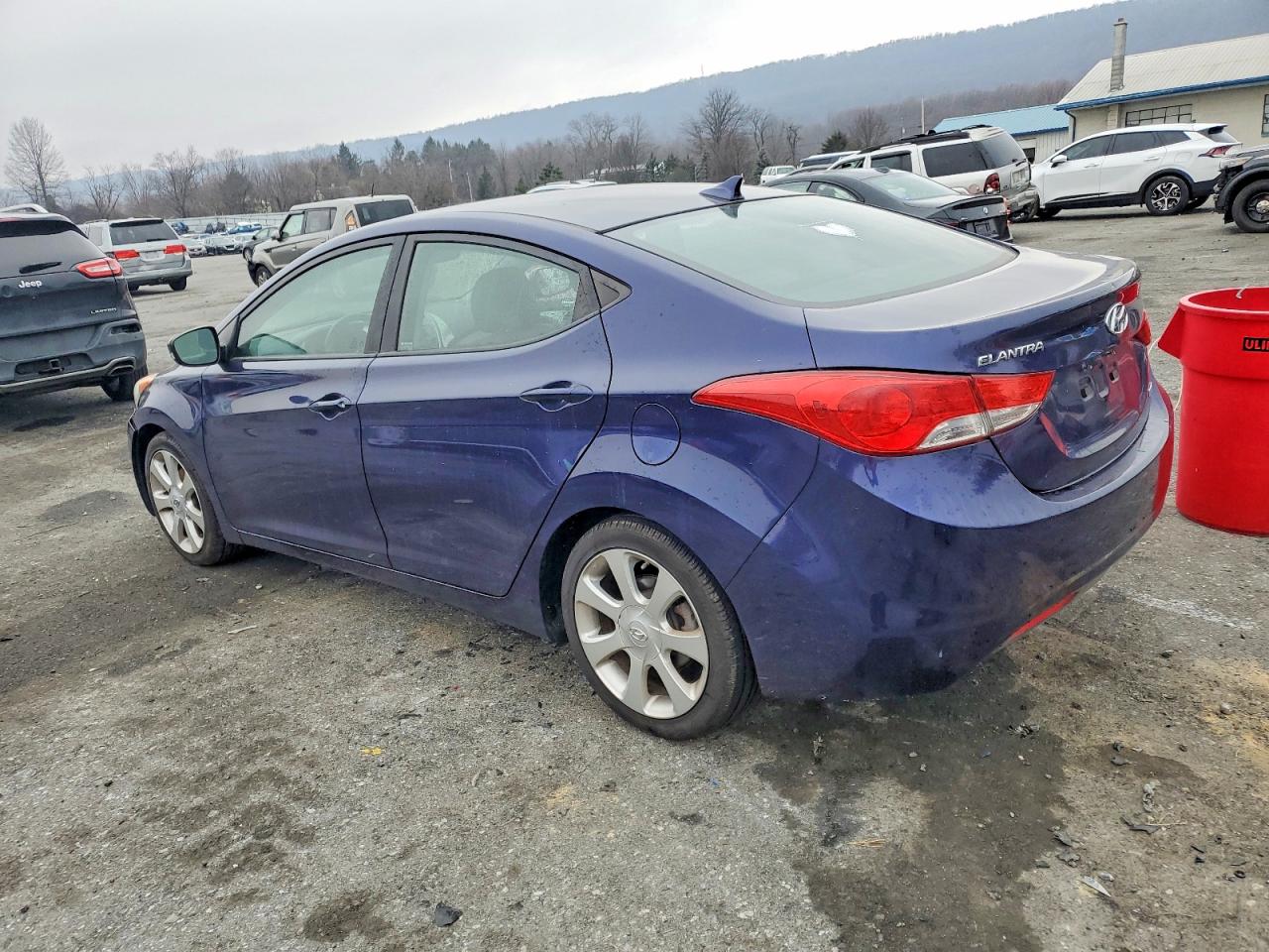 2013 HYUNDAI ELANTRA GLS photo 2