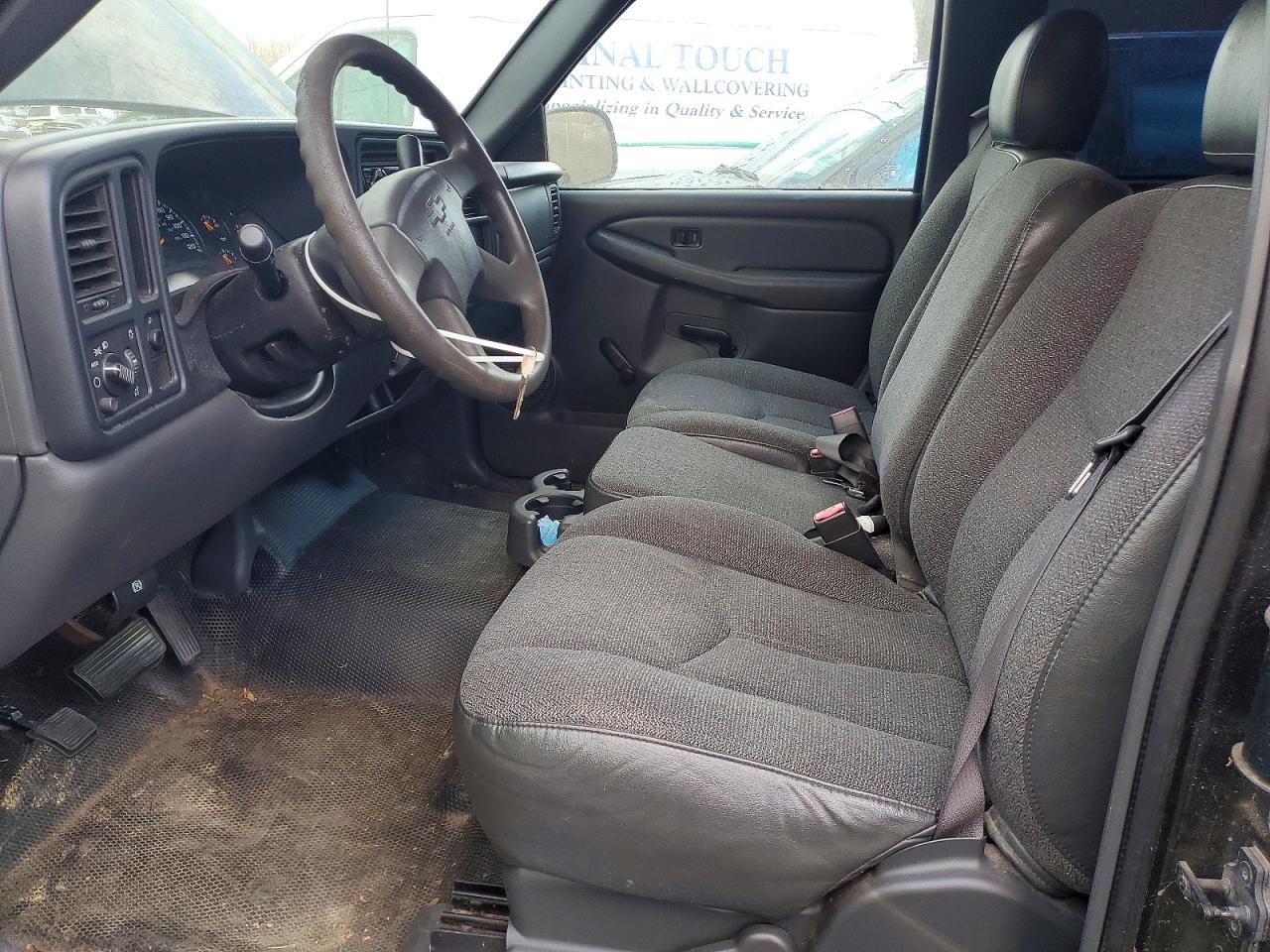 2004 CHEVROLET SILVERADO C1500 photo 7