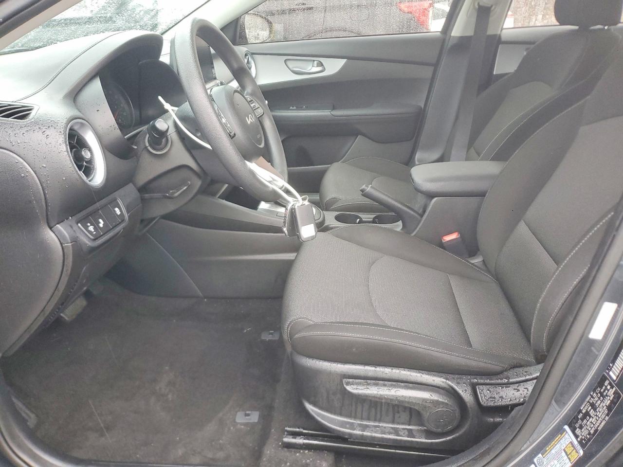 2023 KIA FORTE LX photo 7