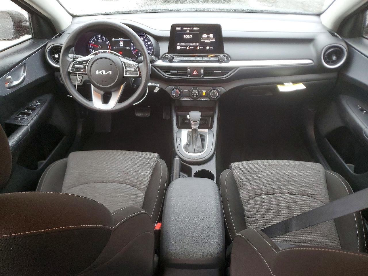 2023 KIA FORTE LX photo 8