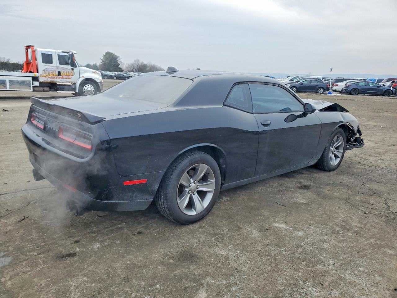 2016 DODGE CHALLENGER SXT photo 3