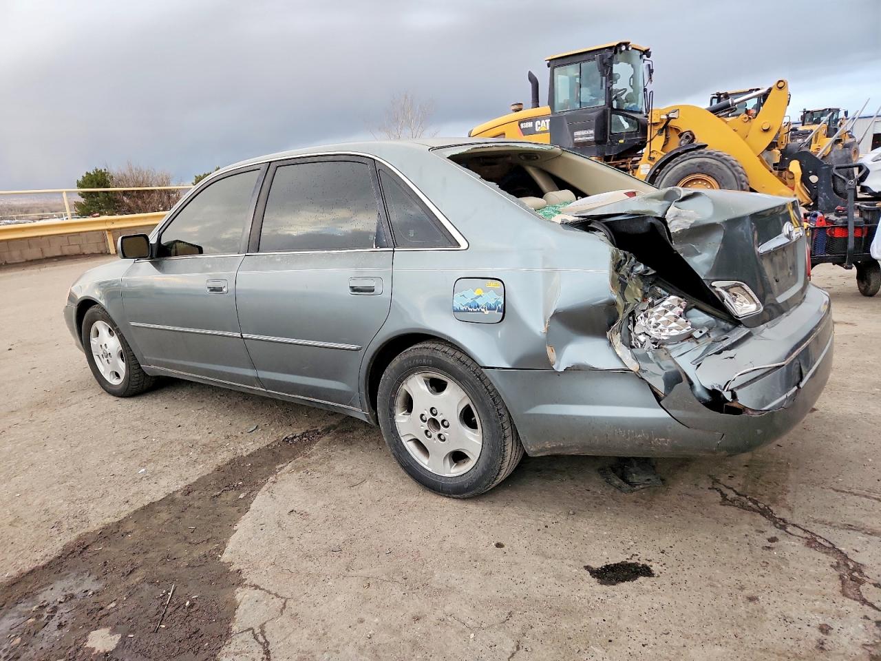 2003 TOYOTA AVALON XL photo 2
