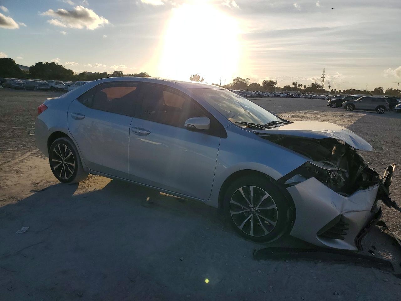 2018 TOYOTA COROLLA L photo 4