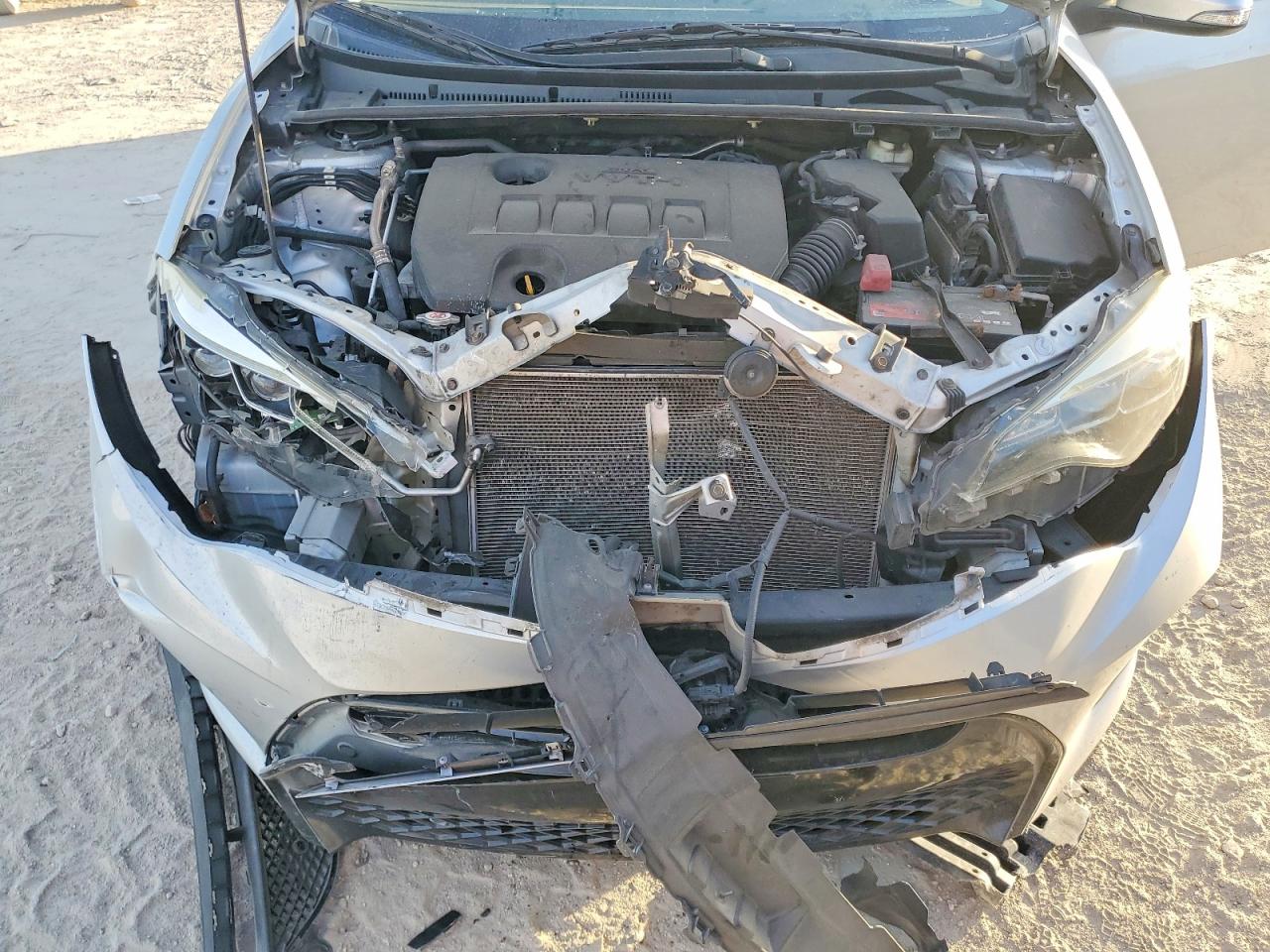 2018 TOYOTA COROLLA L photo 11