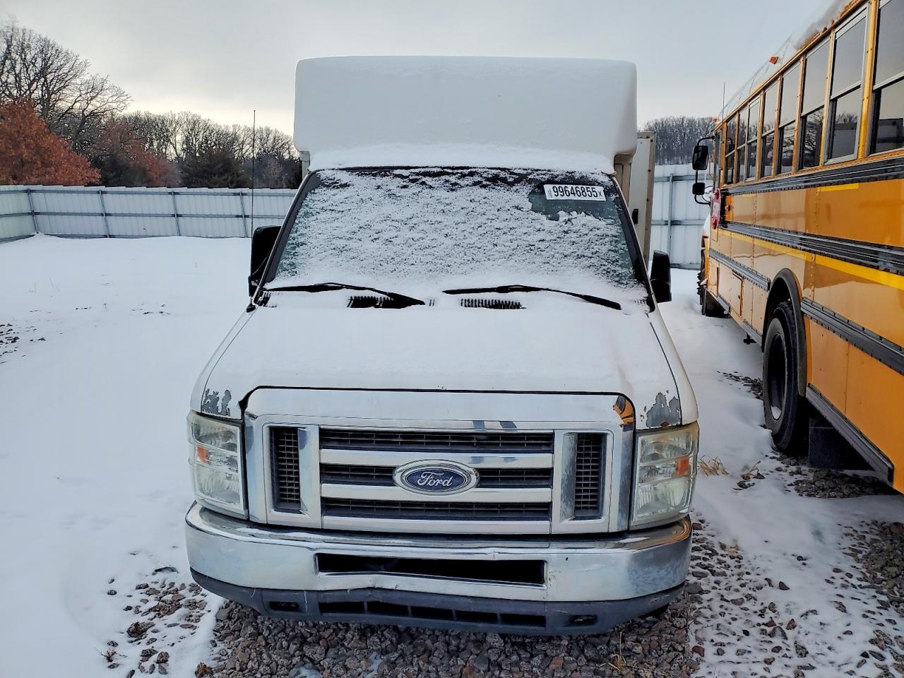 2011 FORD ECONOLINE E350 SUPER DUTY CUTAWAY VAN photo 5