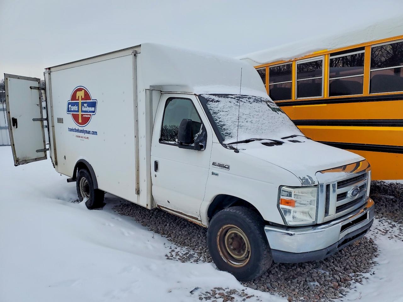 2011 FORD ECONOLINE E350 SUPER DUTY CUTAWAY VAN photo 4