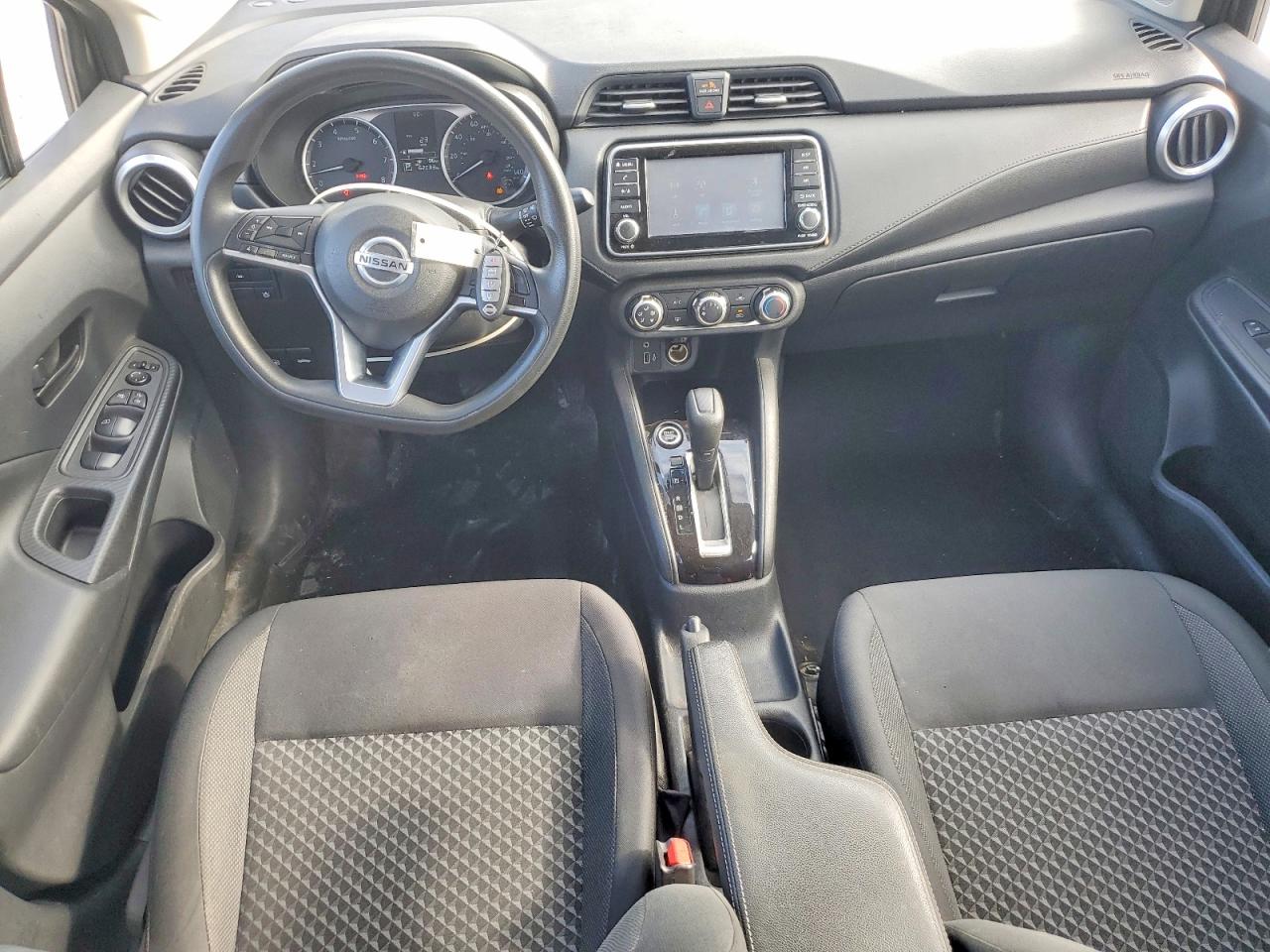 2020 NISSAN VERSA S photo 8