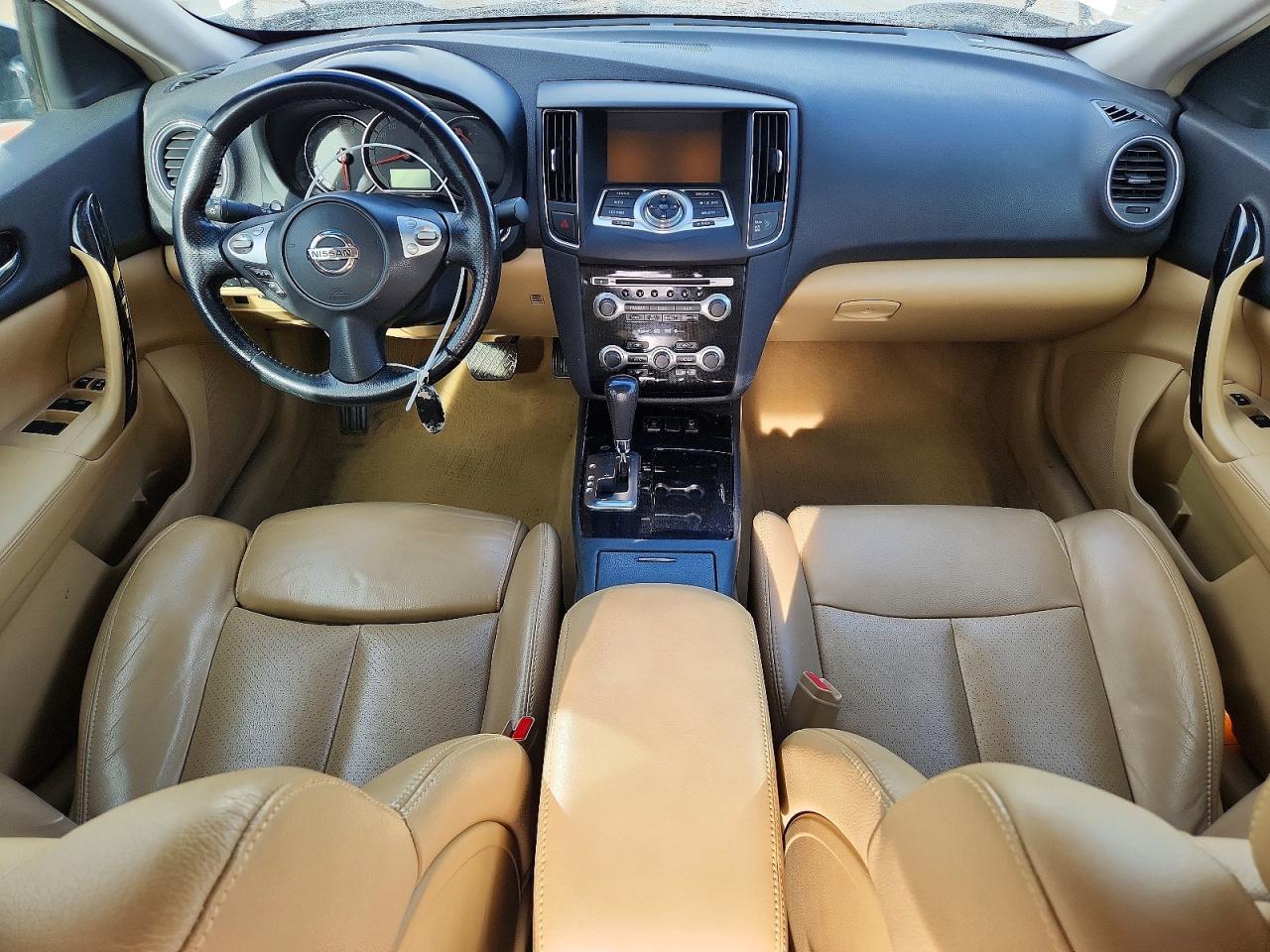 2010 NISSAN MAXIMA S photo 8