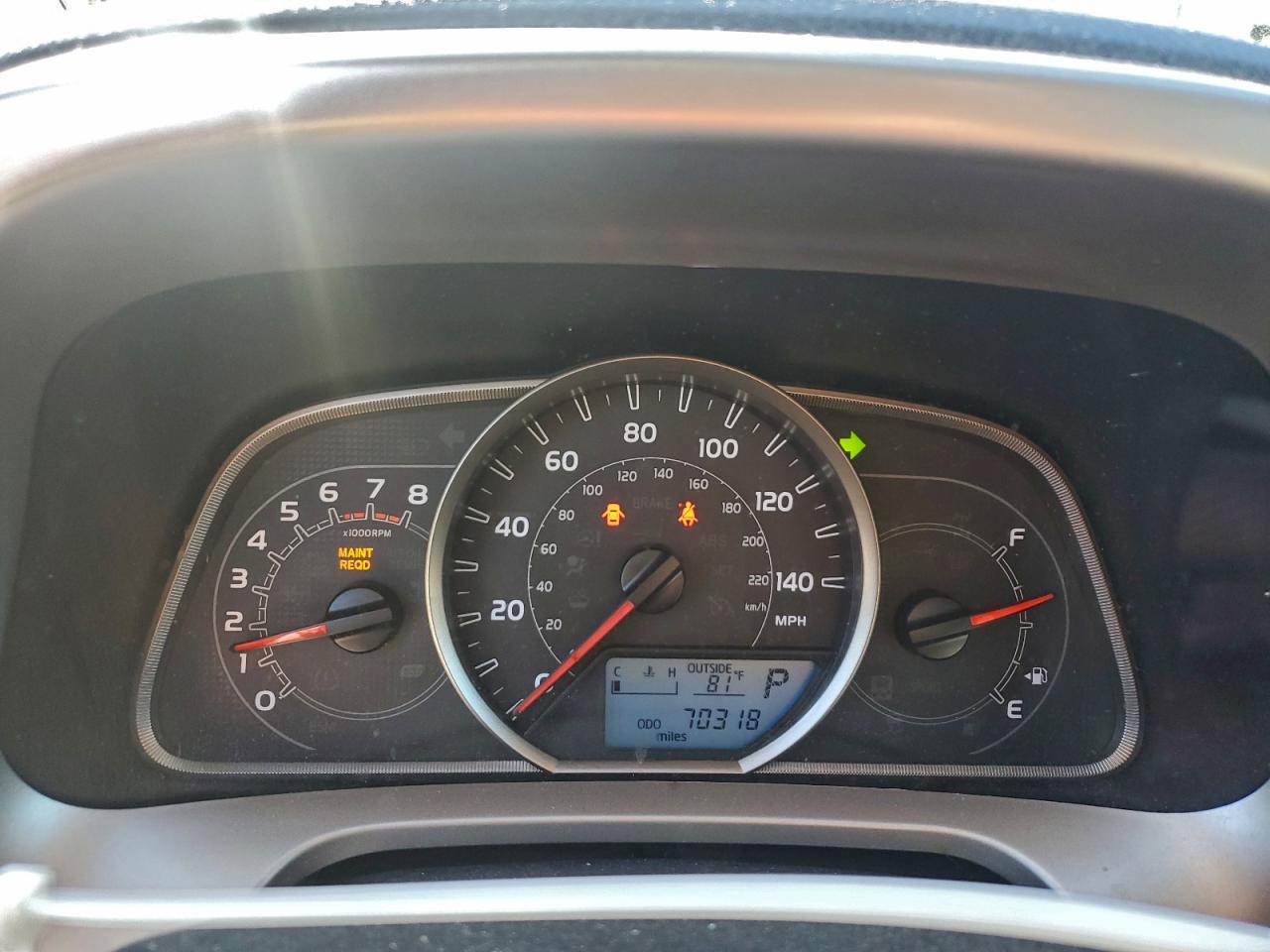 2015 TOYOTA RAV4 XLE photo 9