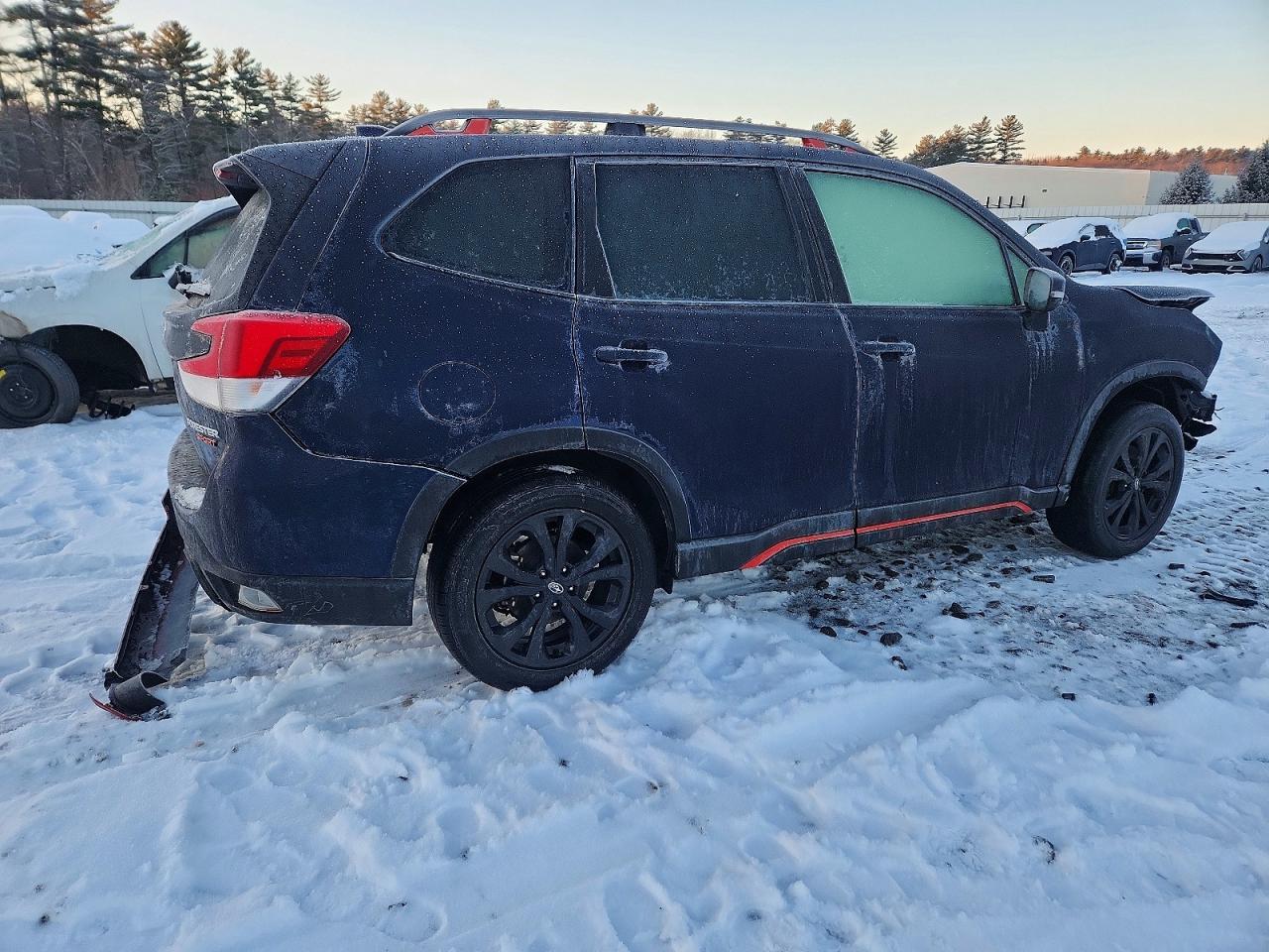 2021 SUBARU FORESTER SPORT photo 3