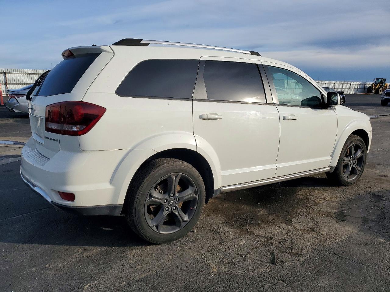2018 DODGE JOURNEY CROSSROAD photo 3