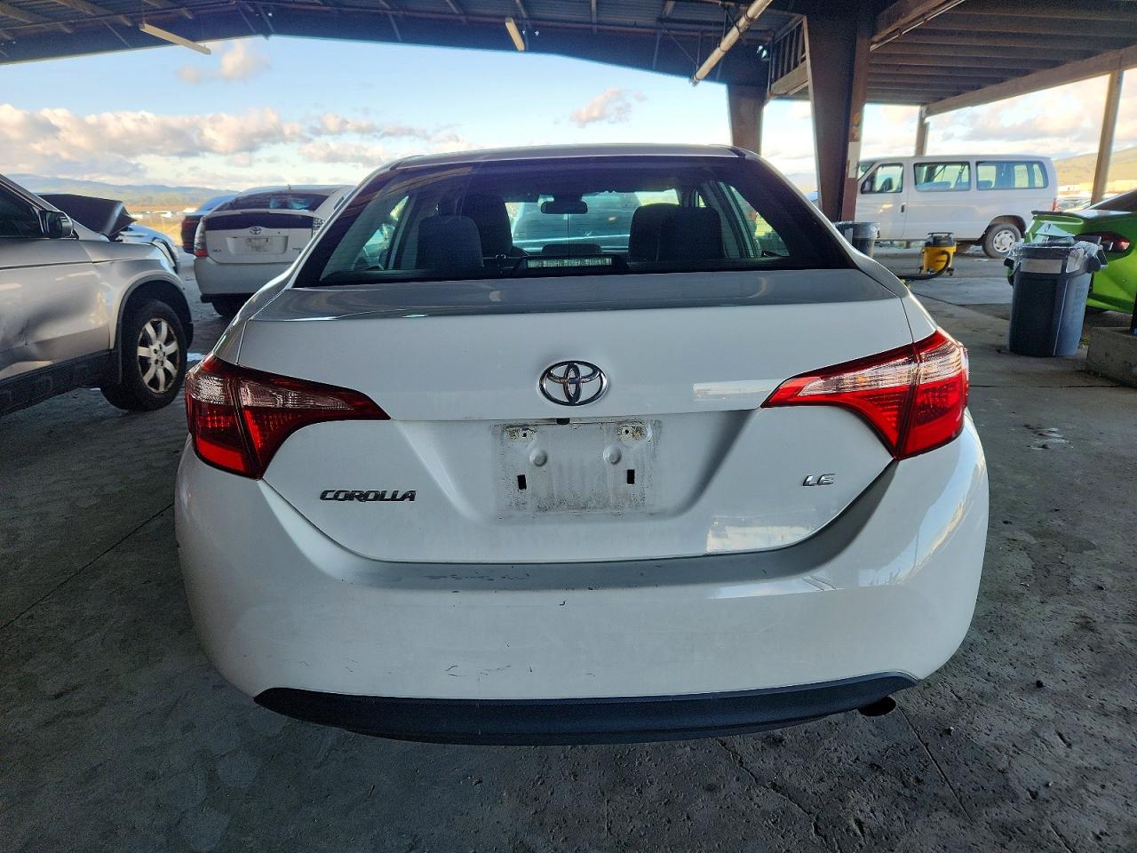2018 TOYOTA COROLLA L photo 6