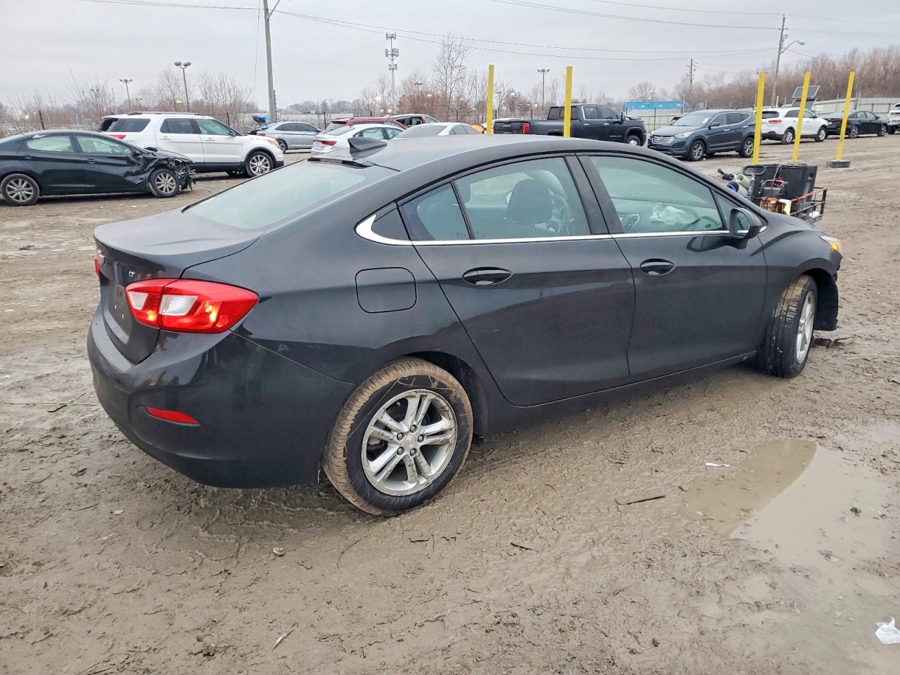 2017 CHEVROLET CRUZE LT photo 3