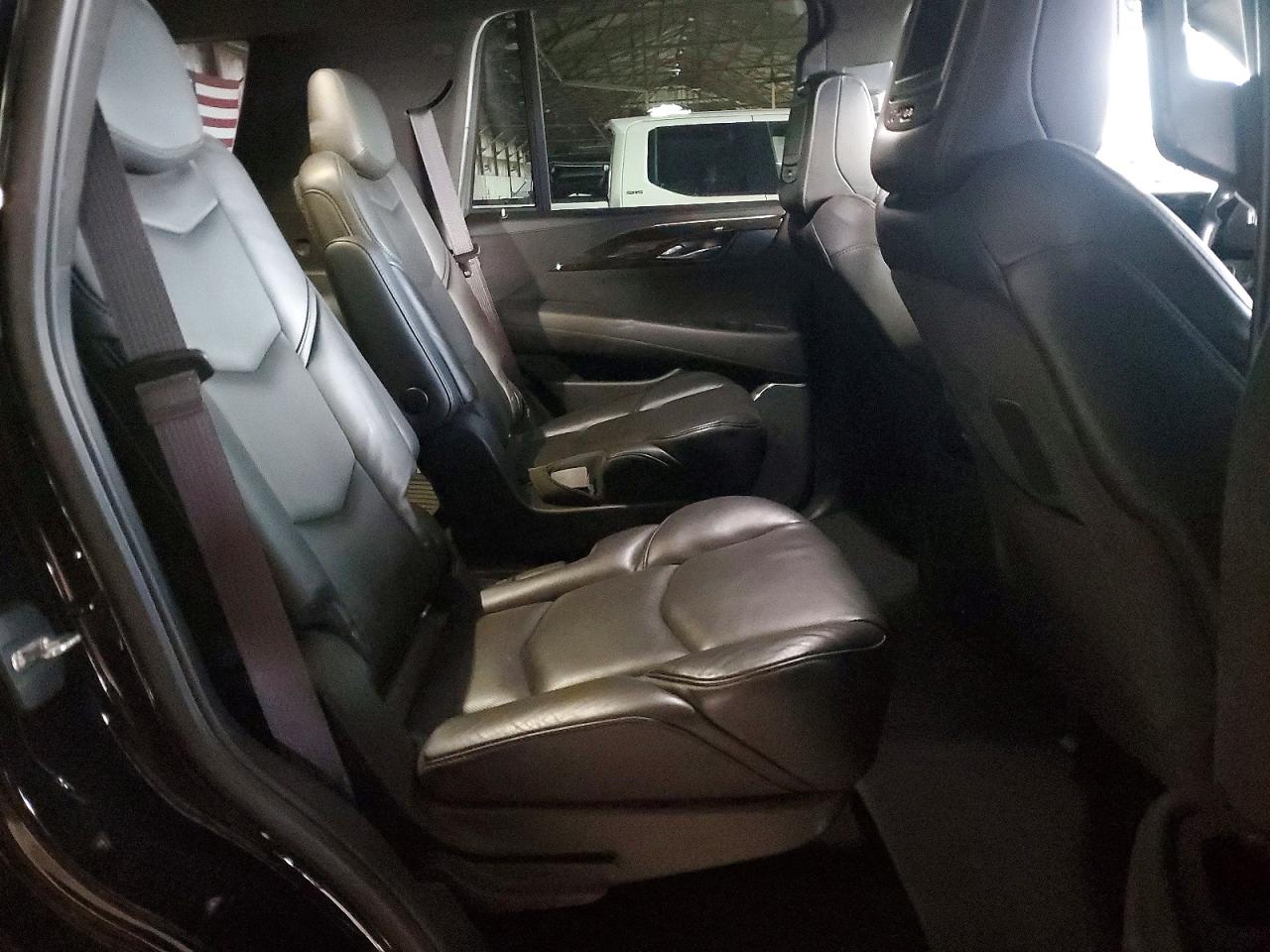 2015 CADILLAC ESCALADE PLATINUM photo 11