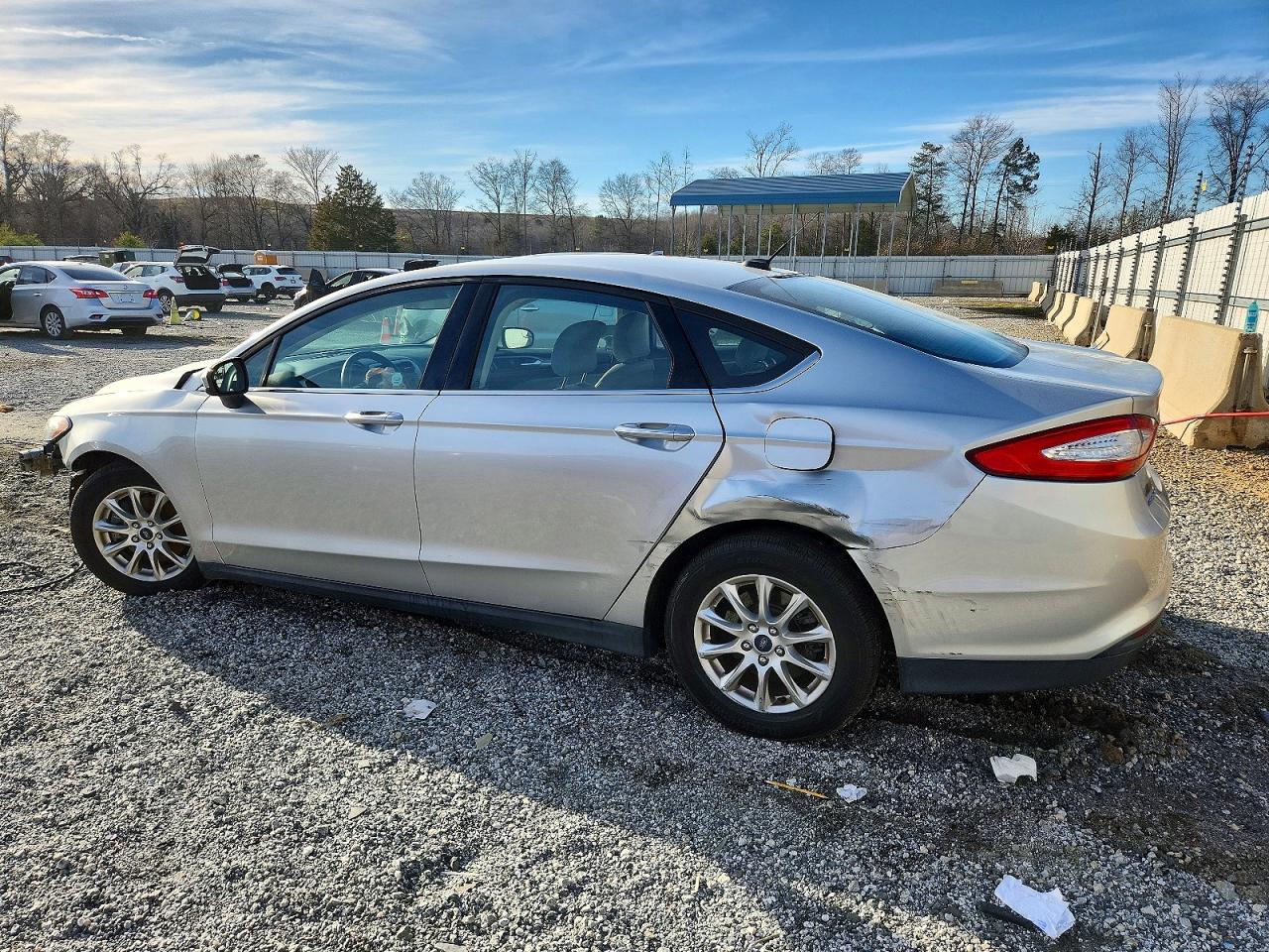 2015 FORD FUSION S photo 2