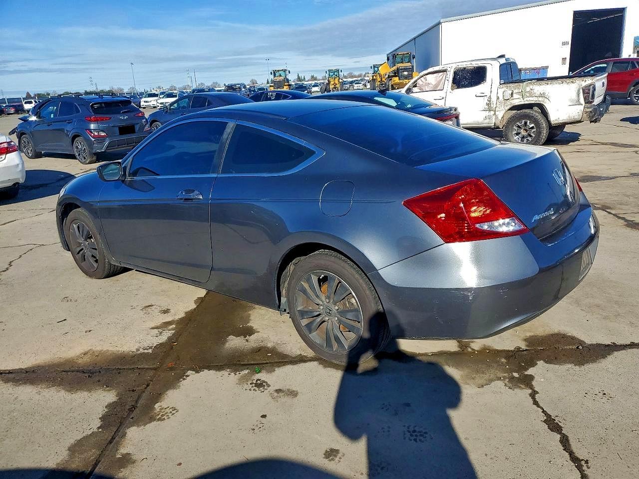 2012 HONDA ACCORD LX photo 2