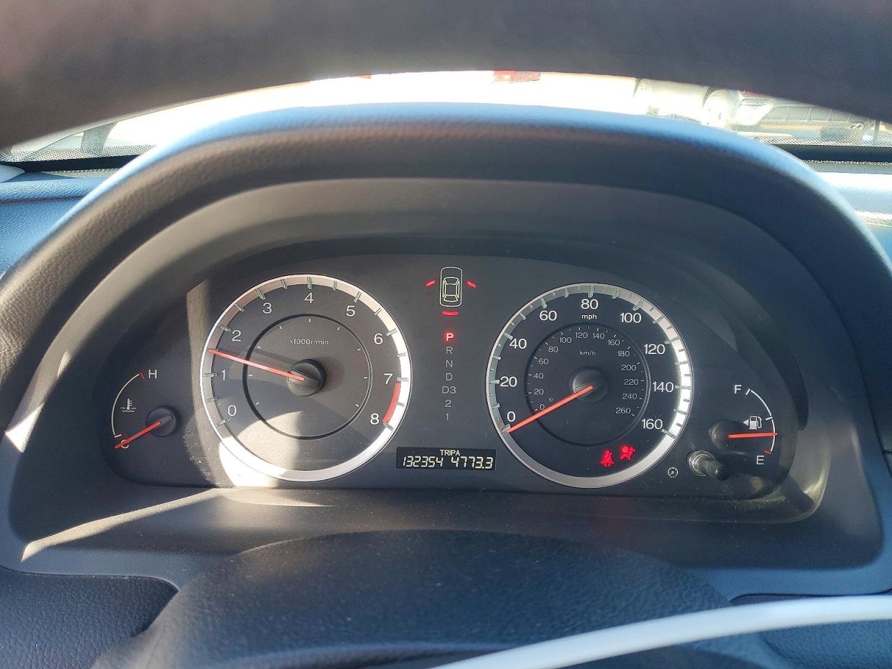 2012 HONDA ACCORD LX photo 9