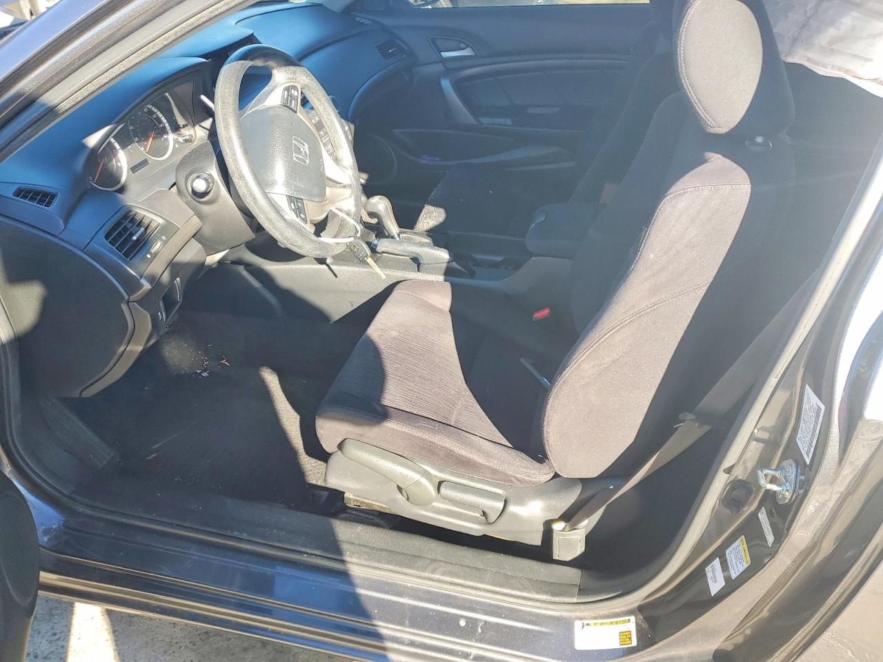 2012 HONDA ACCORD LX photo 7