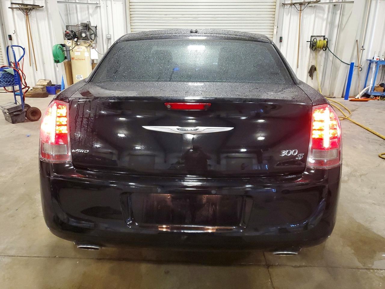 2014 CHRYSLER 300 S photo 6